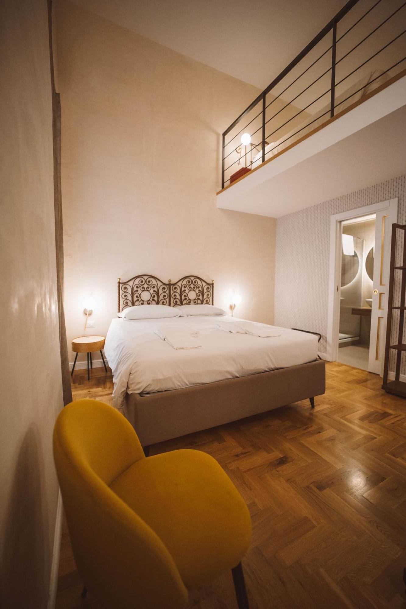 Librai Suite Napoli Bagian luar foto