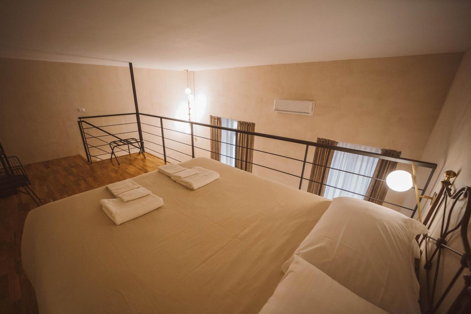 Librai Suite Napoli Bagian luar foto