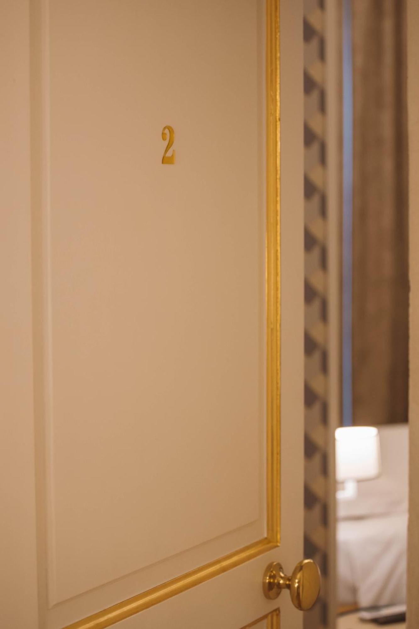 Librai Suite Napoli Bagian luar foto